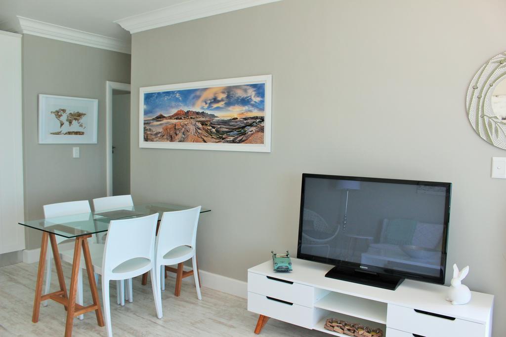 Blouberg Beachfront Apartment Bloubergstrand Oda fotoğraf