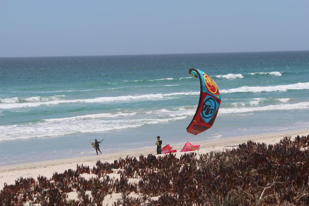 Blouberg Beachfront Apartment Bloubergstrand Oda fotoğraf